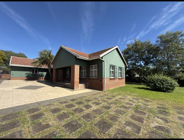 4 BEDROOM HOUSE FOR SALE IN EPWORTH